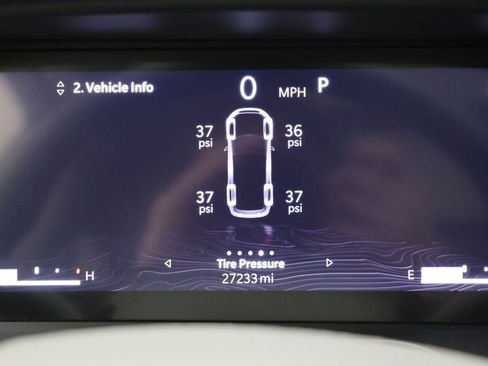 Used 2023 Jeep Grand Cherokee L Limited w/ Luxury Tech Group II image 20