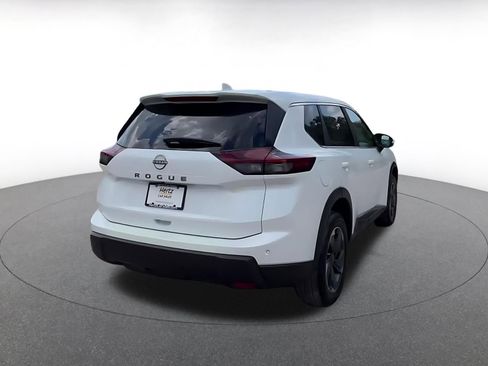 Used 2025 Nissan Rogue SV image 14