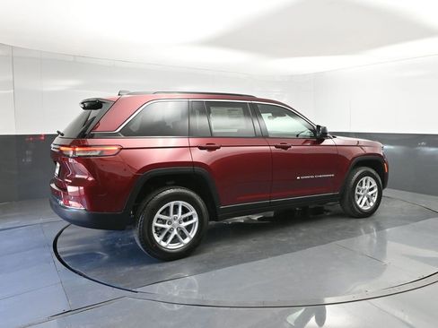 New 2025 Jeep Grand Cherokee Laredo X image 15