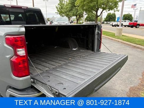 Used 2023 Chevrolet Silverado 1500 LT w/ Leather Package AWD/4WD image 9