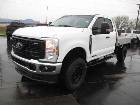 Used 2024 Ford F350 XL w/ FX4 Off-Road Package image 11