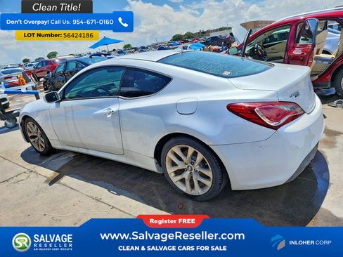 Used 2014 Hyundai Genesis 2.0T RWD image 3