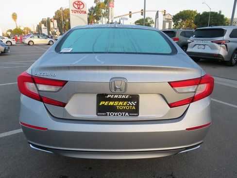 Used 2020 Honda Accord LX image 9