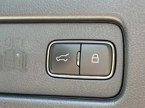 Used 2020 Lincoln Aviator Reserve w/ Equipment Group 201A AWD/4WD image 16