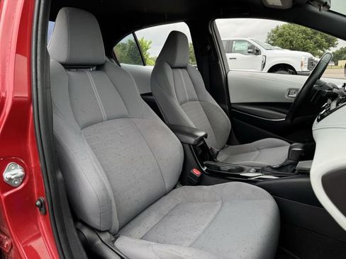Used 2020 Toyota Corolla SE FWD image 29