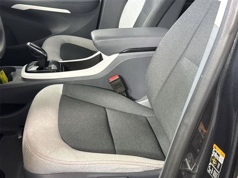 Used 2017 Chevrolet Bolt LT FWD image 12