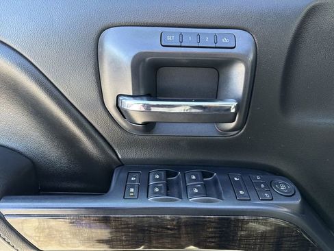 Used 2016 GMC Sierra 1500 Denali w/ Denali Ultimate Package AWD/4WD image 23