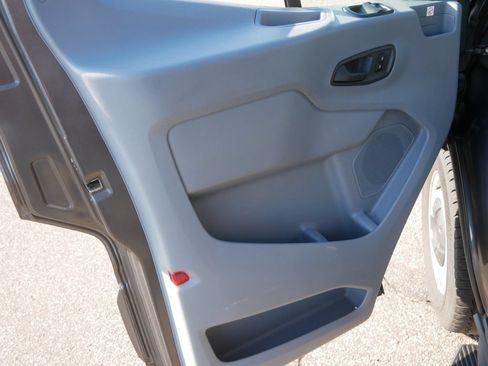 Used 2019 Ford Transit 250 148 High Roof RWD image 19