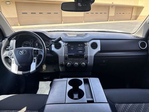 Used 2020 Toyota Tundra SR5 AWD/4WD image 18