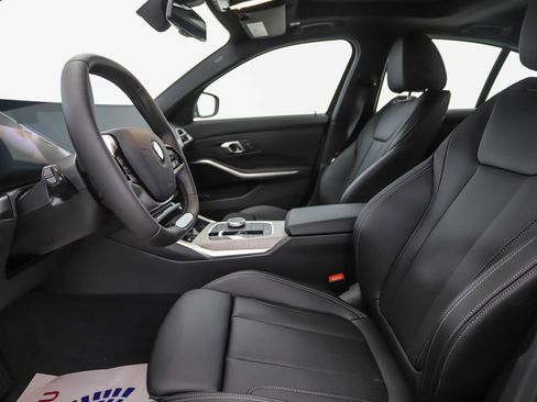 Used 2025 BMW 330i xDrive Sedan w/ Convenience Package image 11