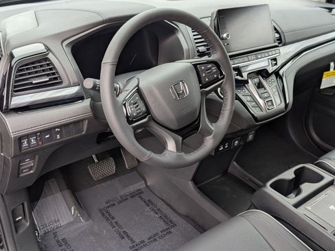New 2026 Honda Odyssey Elite image 4