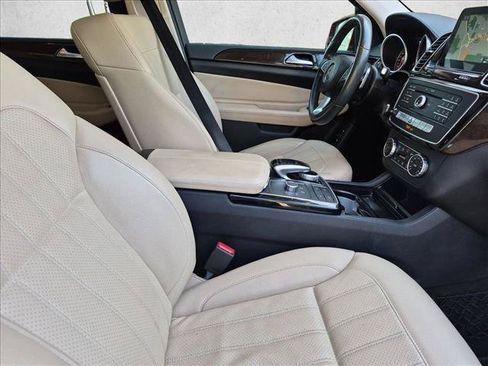 Used 2017 Mercedes-Benz GLS 450 4MATIC image 21