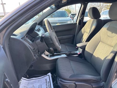 Used 2009 Ford Focus SE image 13