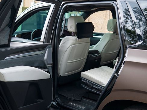 Used 2025 Cadillac Escalade V w/ LPO, Floor Liner Package AWD/4WD image 33