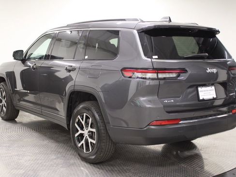 Used 2024 Jeep Grand Cherokee L Limited w/ Luxury Tech Group II image 3