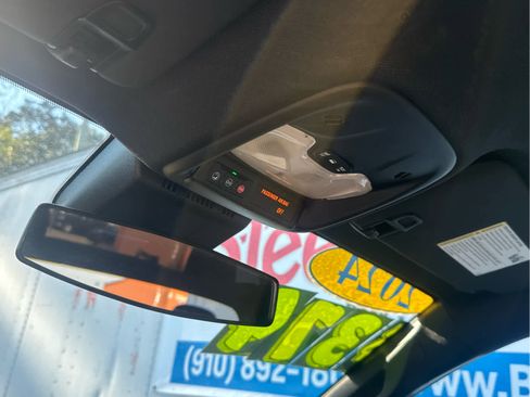 Used 2024 Chevrolet Colorado W/T image 28