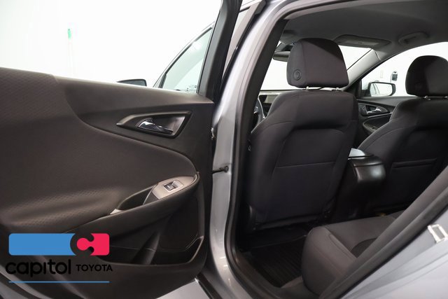 Used 2024 Chevrolet Malibu RS FWD image 30