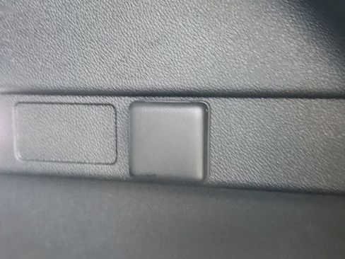 Certified 2025 Chevrolet Equinox LT FWD image 16