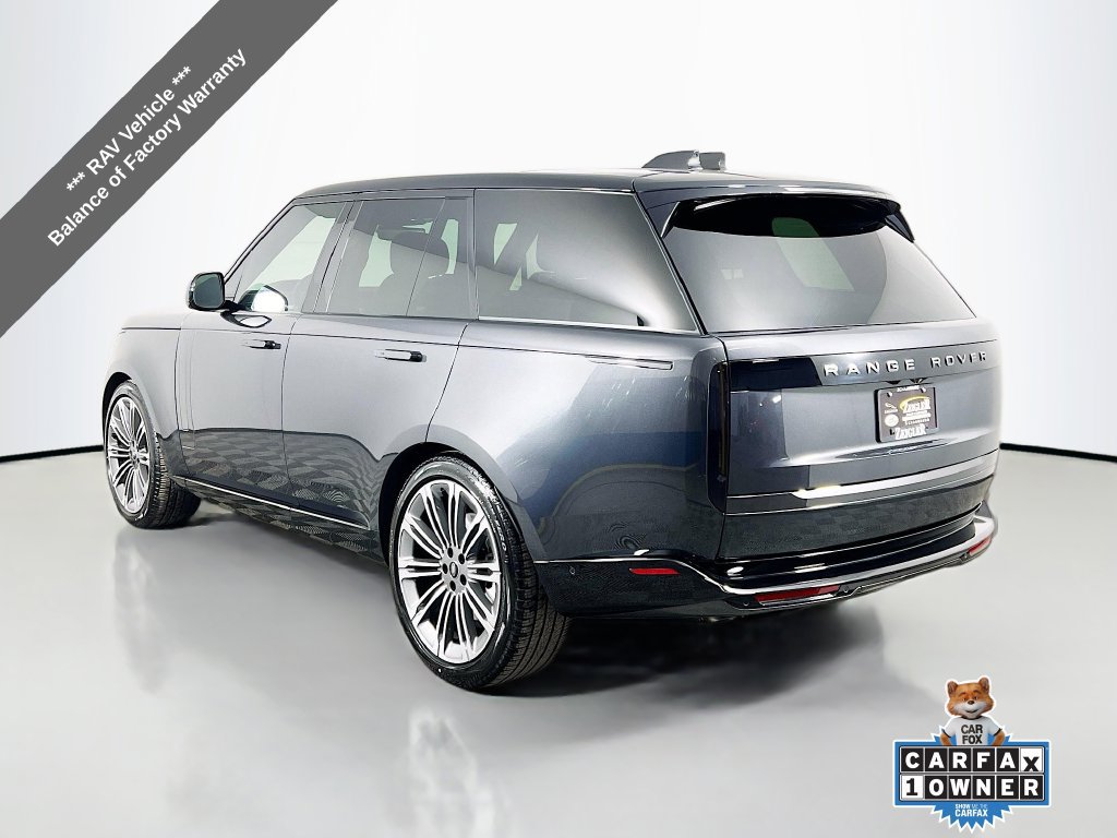 Used 2024 Land Rover Range Rover SE AWD/4WD image 7