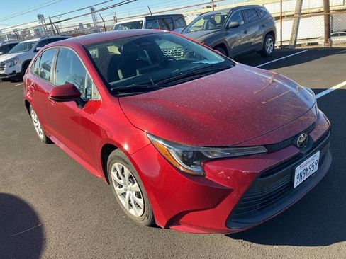 Used 2024 Toyota Corolla LE image 1