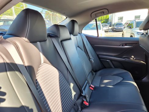 Used 2024 Toyota Camry SE FWD image 15