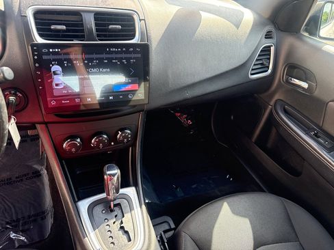 Used 2013 Dodge Avenger SXT FWD image 14