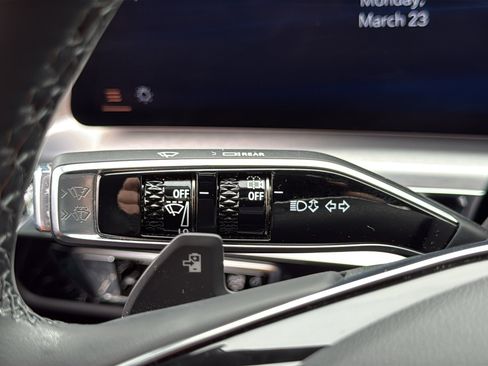 Certified 2025 Cadillac Lyriq Luxury w/ LPO, Floor Liner Package image 14