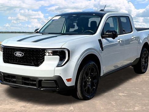 Certified 2026 Ford Maverick Lariat w/ Black Appearance Package AWD/4WD image 4