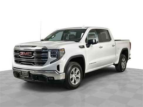 Certified 2025 GMC Sierra 1500 SLT image 1