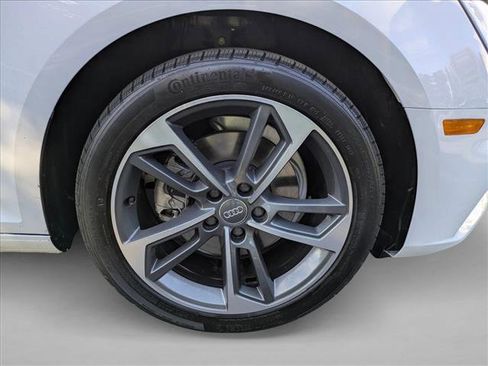 Used 2019 Audi A4 2.0T Premium image 22