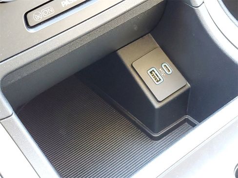 New 2024 Ford Edge SE w/ Black Appearance Package image 23