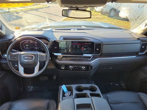 Used 2024 GMC Sierra 1500 SLT image 25