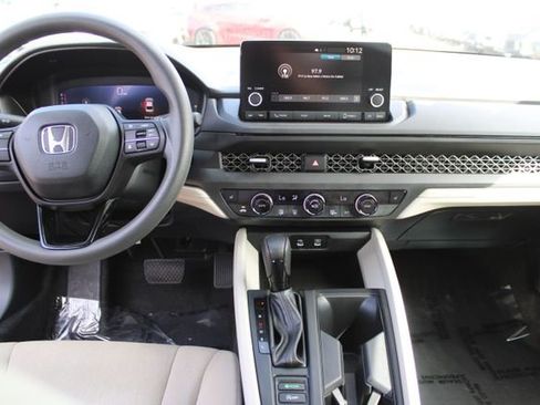 Used 2023 Honda Accord EX image 12