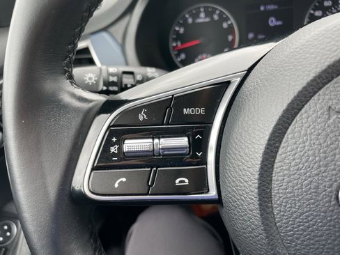 Used 2021 Kia Seltos S image 16