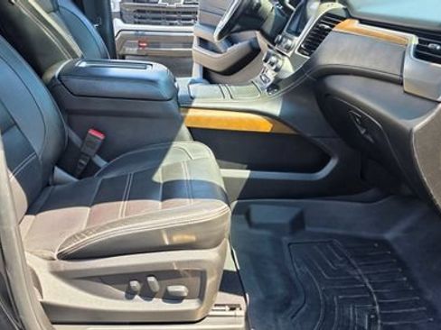 Used 2020 GMC Yukon Denali w/ Denali Premium Package AWD/4WD image 19