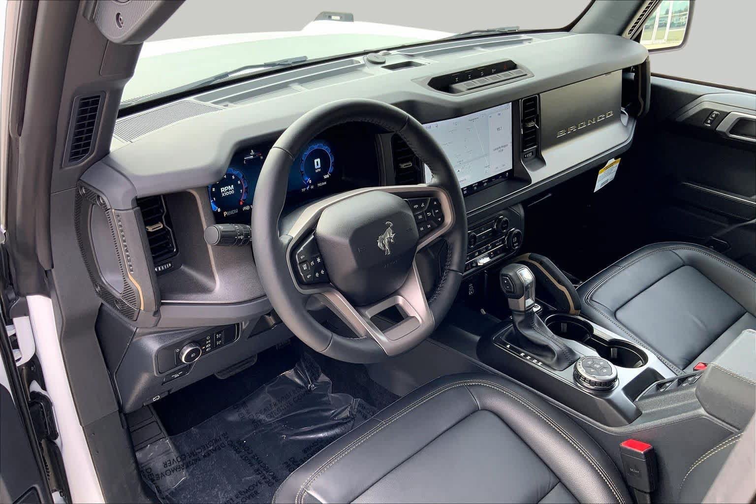 Used 2026 Ford Bronco Badlands AWD/4WD image 18