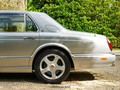 Used 2003 Bentley Arnage R RWD image 5