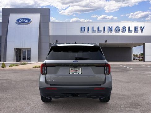New 2026 Ford Explorer Active RWD image 5