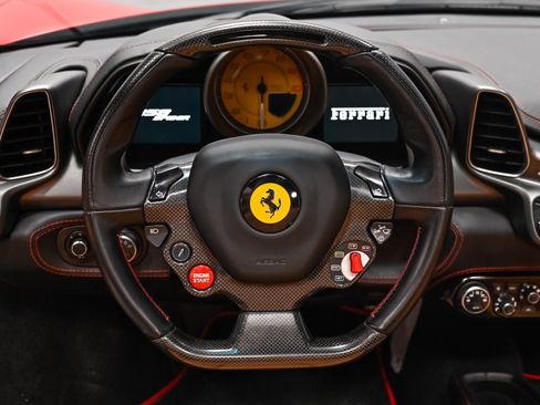 Used 2013 Ferrari 458 Spider RWD image 8