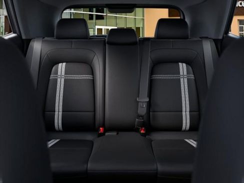 New 2025 Hyundai Venue SEL FWD image 12