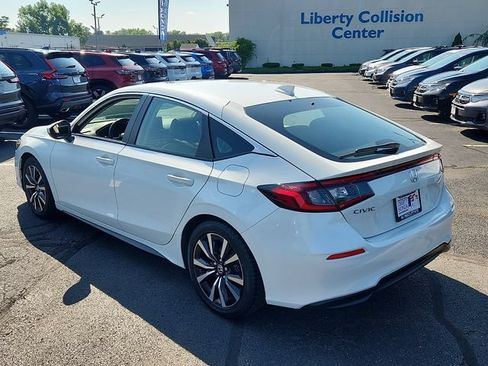 Used 2024 Honda Civic EX-L image 4