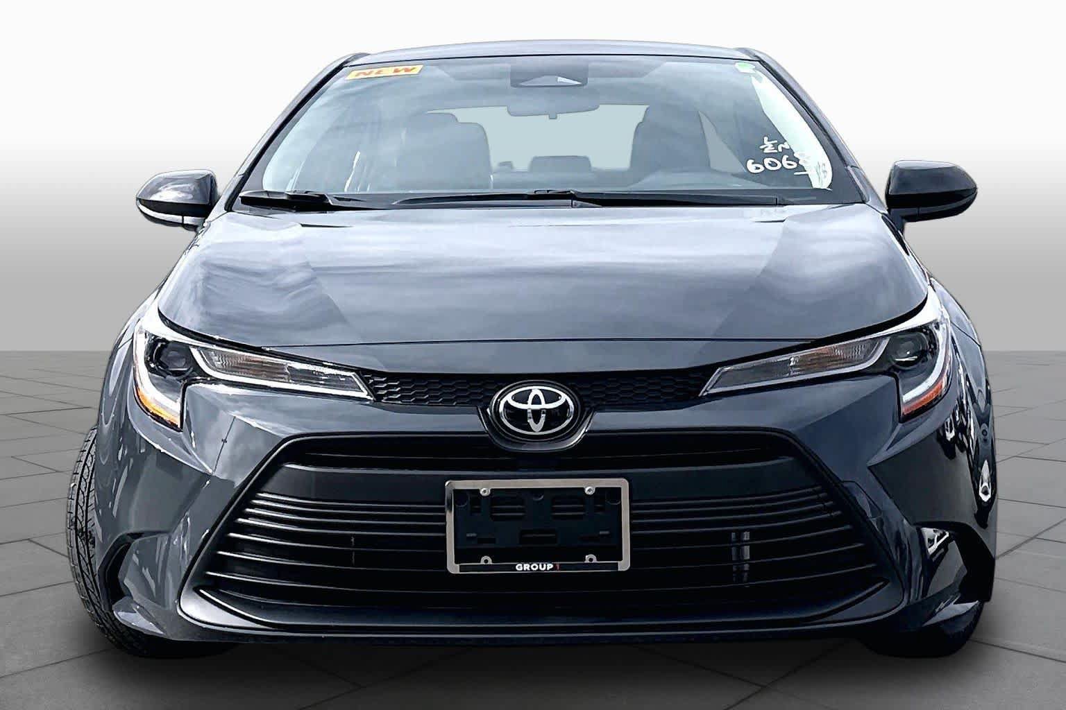 New 2027 Toyota Corolla LE FWD image 3