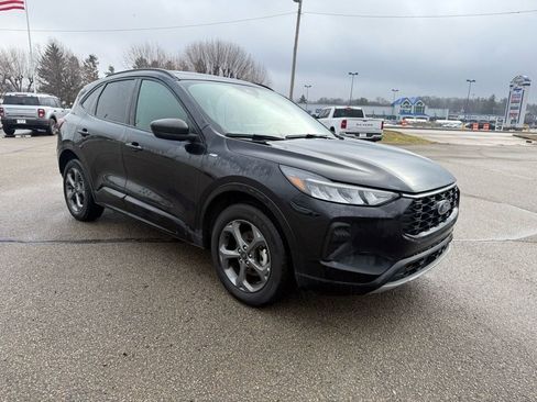 Used 2024 Ford Escape ST-Line w/ Tech Pack #1 image 8