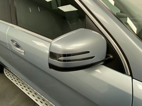 Used 2015 Mercedes-Benz GL 550 4MATIC image 15