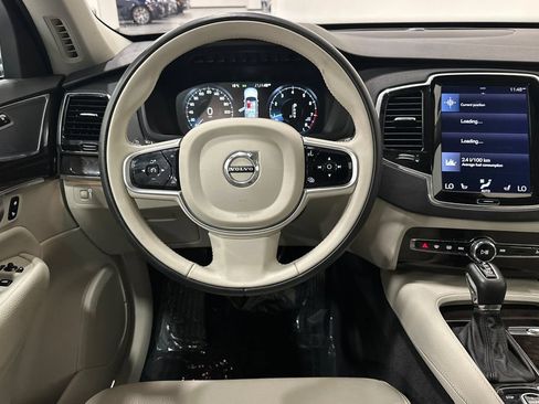 Used 2017 Volvo XC90 T6 Momentum w/ Vision Package AWD/4WD image 16