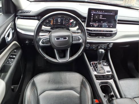 Used 2022 Jeep Compass Limited image 15