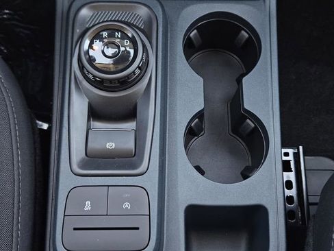 New 2025 Ford Maverick XL w/ Equipment Group 102A image 16