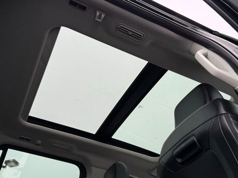 Used 2025 Ford Expedition Max Platinum image 7