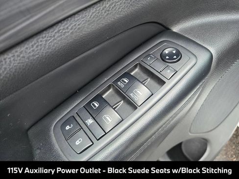 Used 2019 Jeep Grand Cherokee Altitude RWD image 21