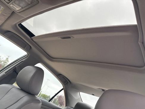 Used 2010 Toyota Camry XLE FWD image 20